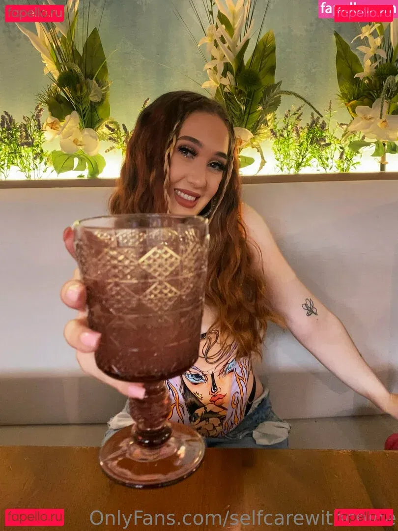 selfcarewithchloe Onlyfans Photo Gallery 