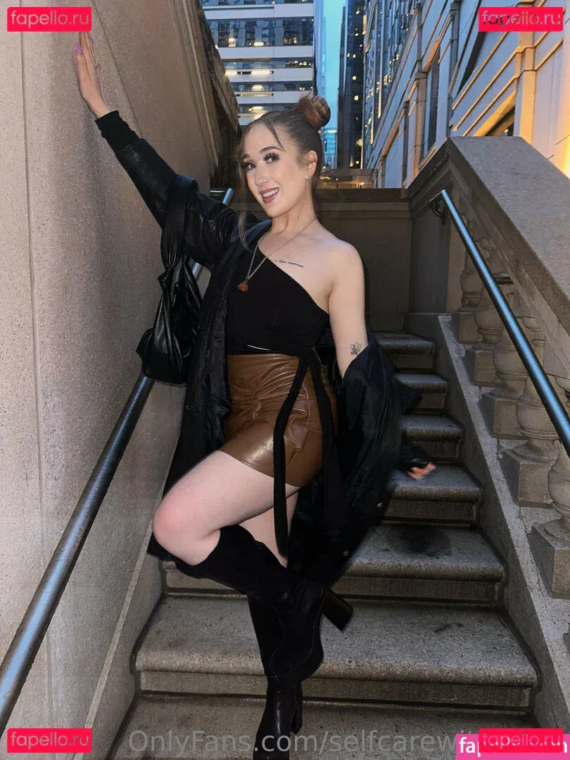 selfcarewithchloe Onlyfans Photo Gallery 