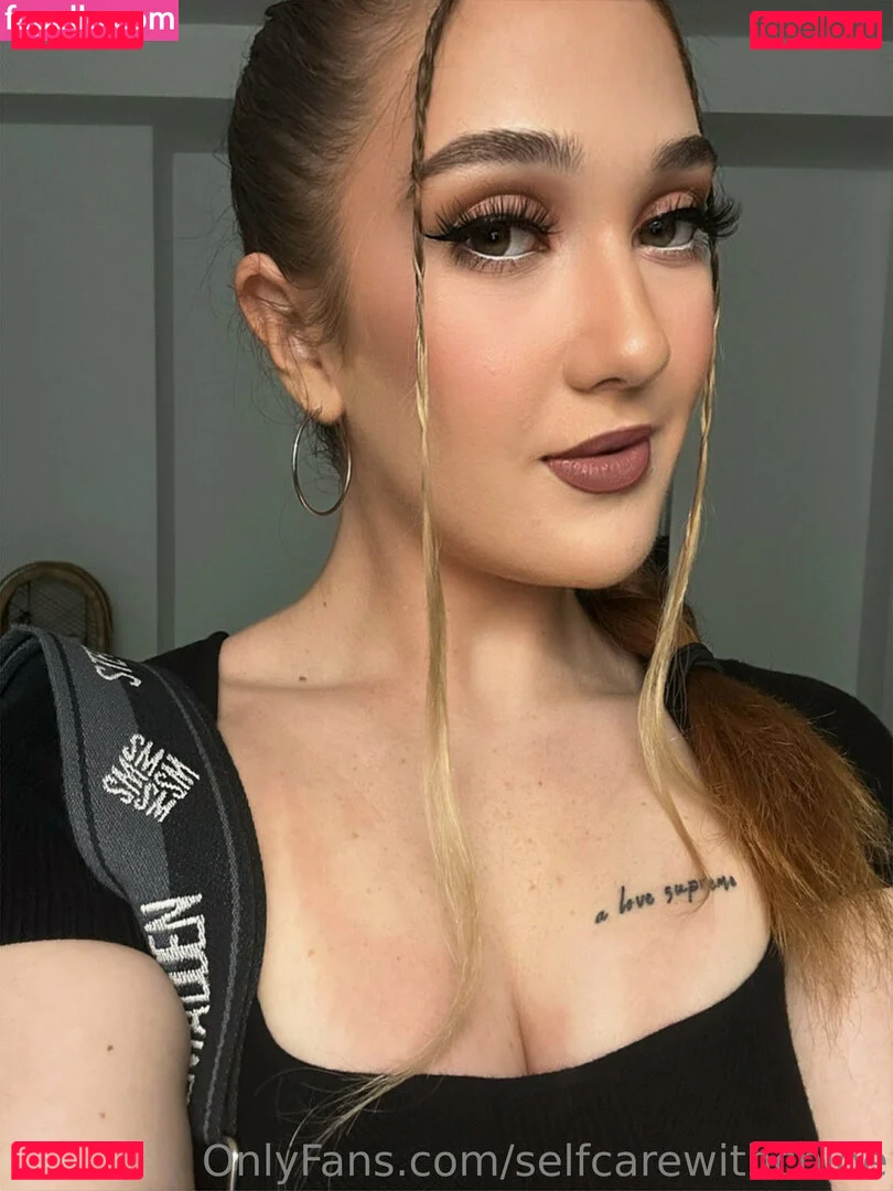 selfcarewithchloe Onlyfans Photo Gallery 