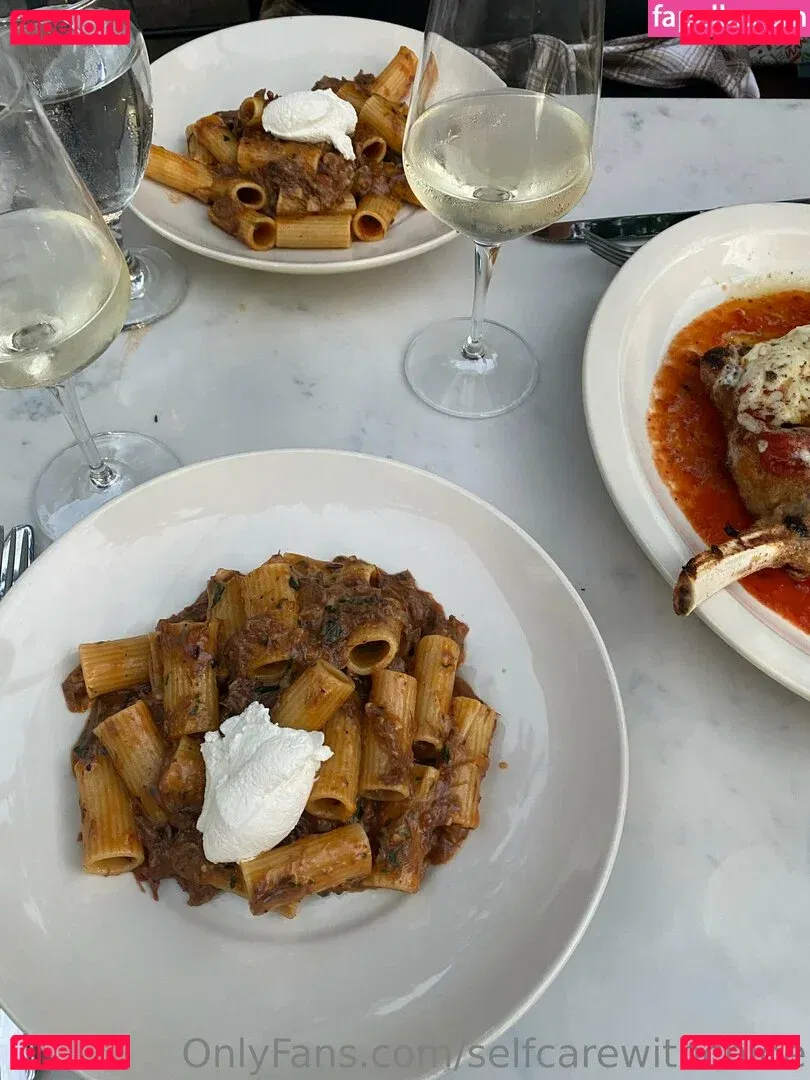 selfcarewithchloe Onlyfans Photo Gallery 