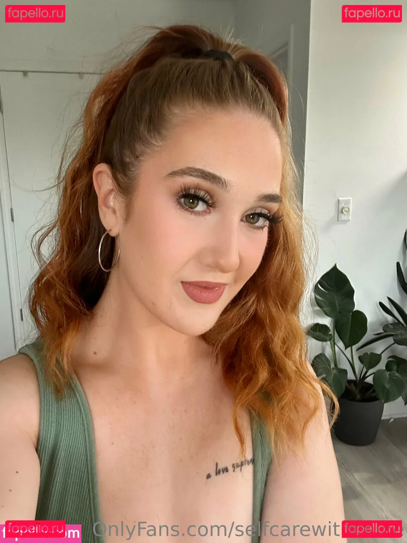 selfcarewithchloe Onlyfans Photo Gallery 