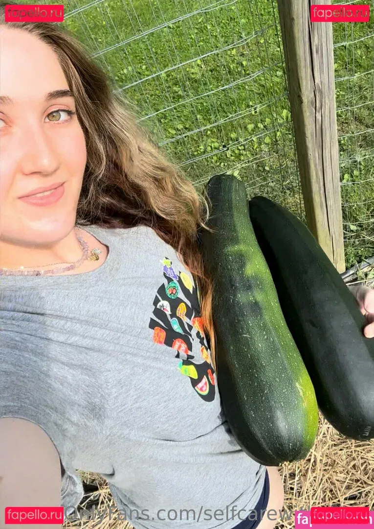 selfcarewithchloe Onlyfans Photo Gallery 