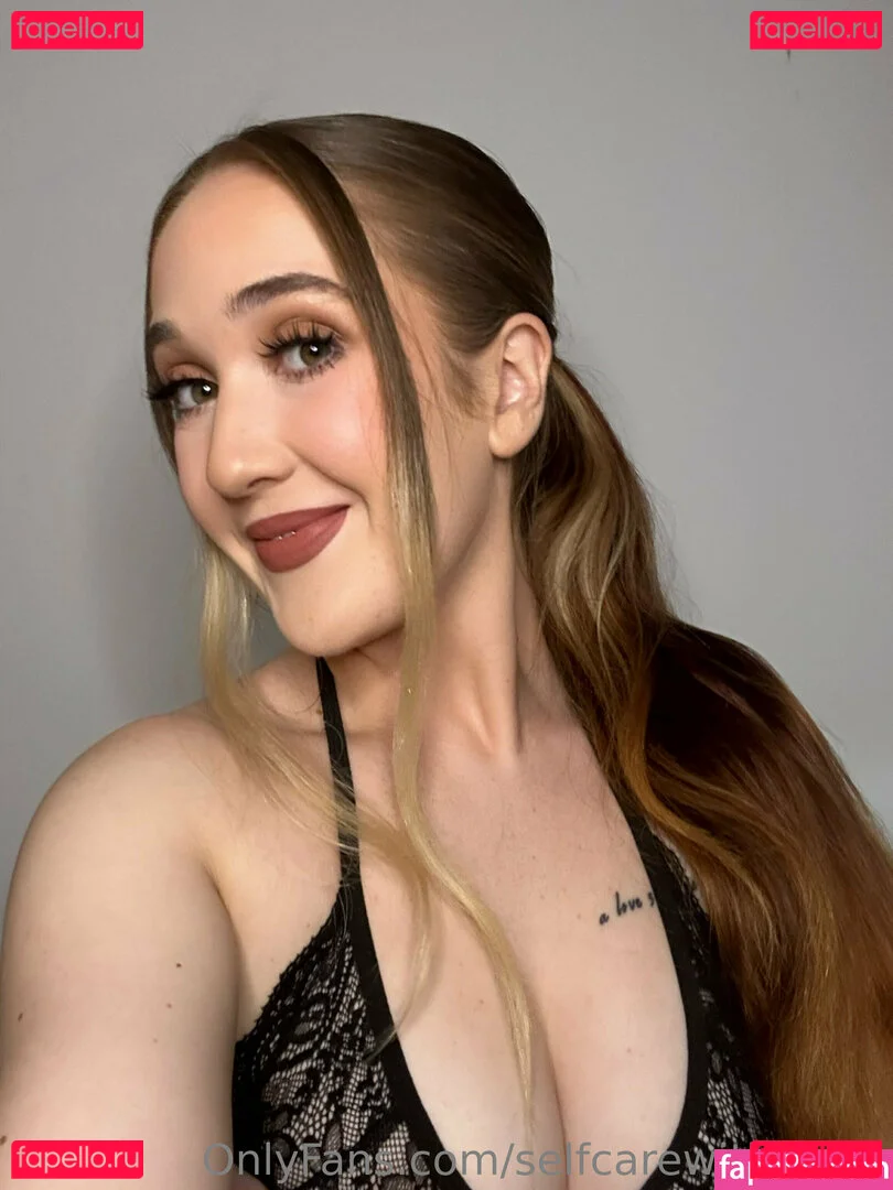 selfcarewithchloe Onlyfans Photo Gallery 