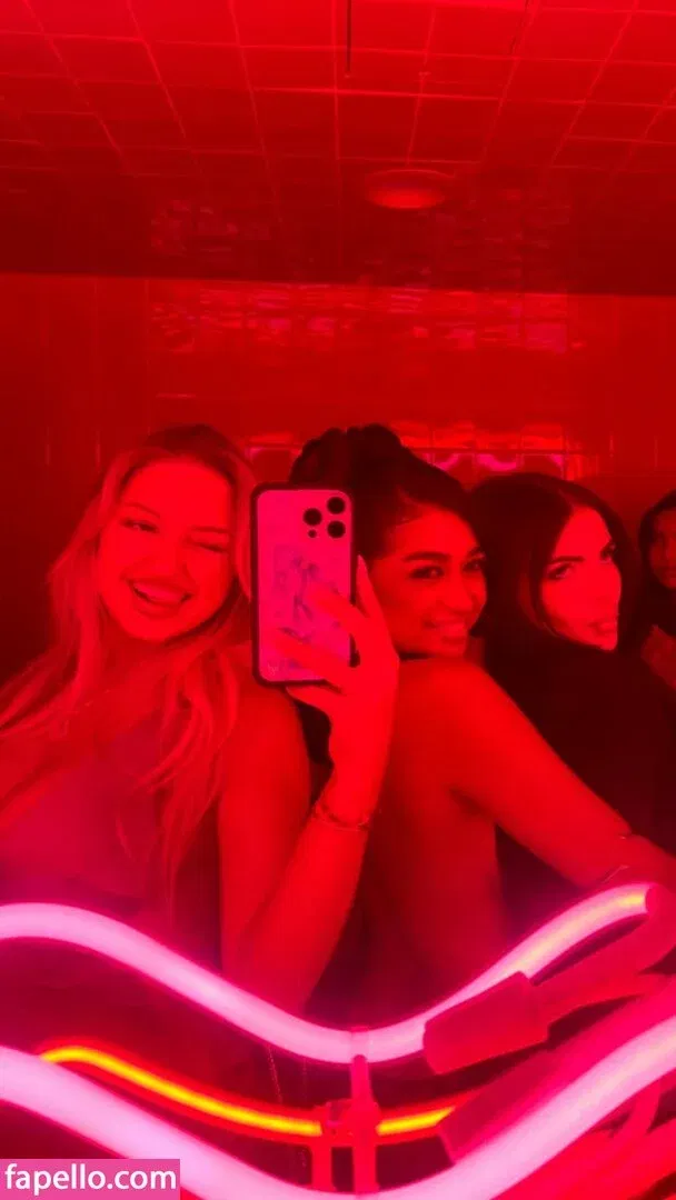 iamsydneythomas Onlyfans Photo Gallery 