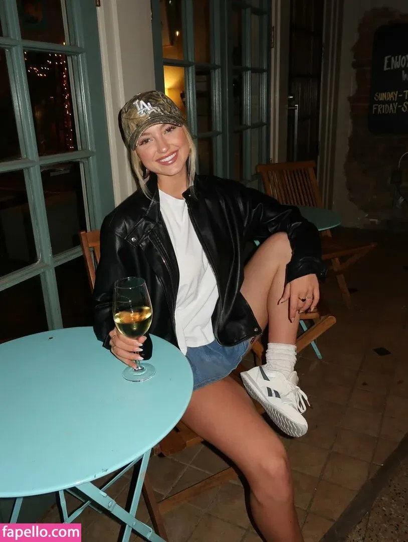 iamsydneythomas Onlyfans Photo Gallery 