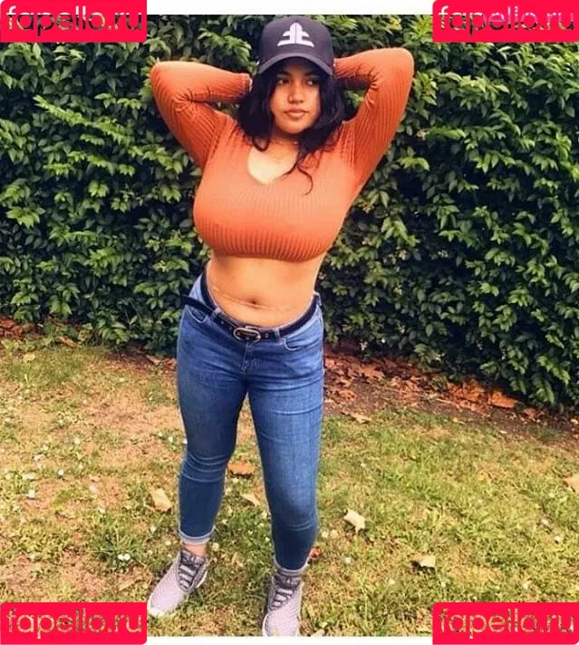 Boa Hancock Onlyfans Photo Gallery 