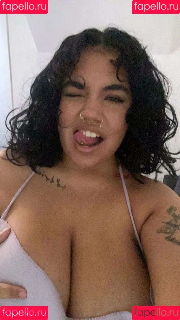 Boa Hancock Onlyfans Photo Gallery 
