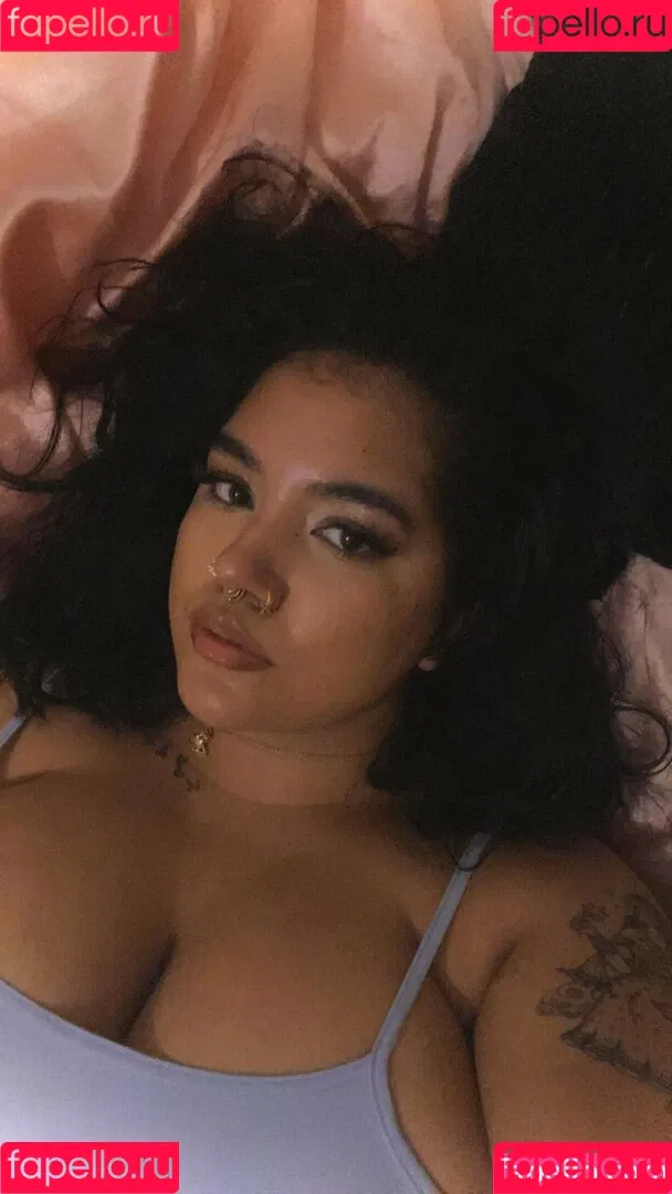 Boa Hancock Onlyfans Photo Gallery 