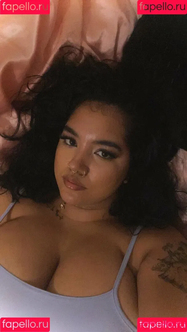 Boa Hancock Onlyfans Photo Gallery 