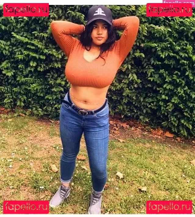 Boa Hancock Onlyfans Photo Gallery 