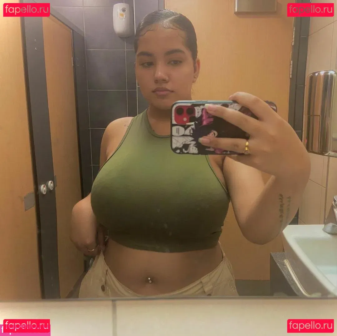 Boa Hancock Onlyfans Photo Gallery 