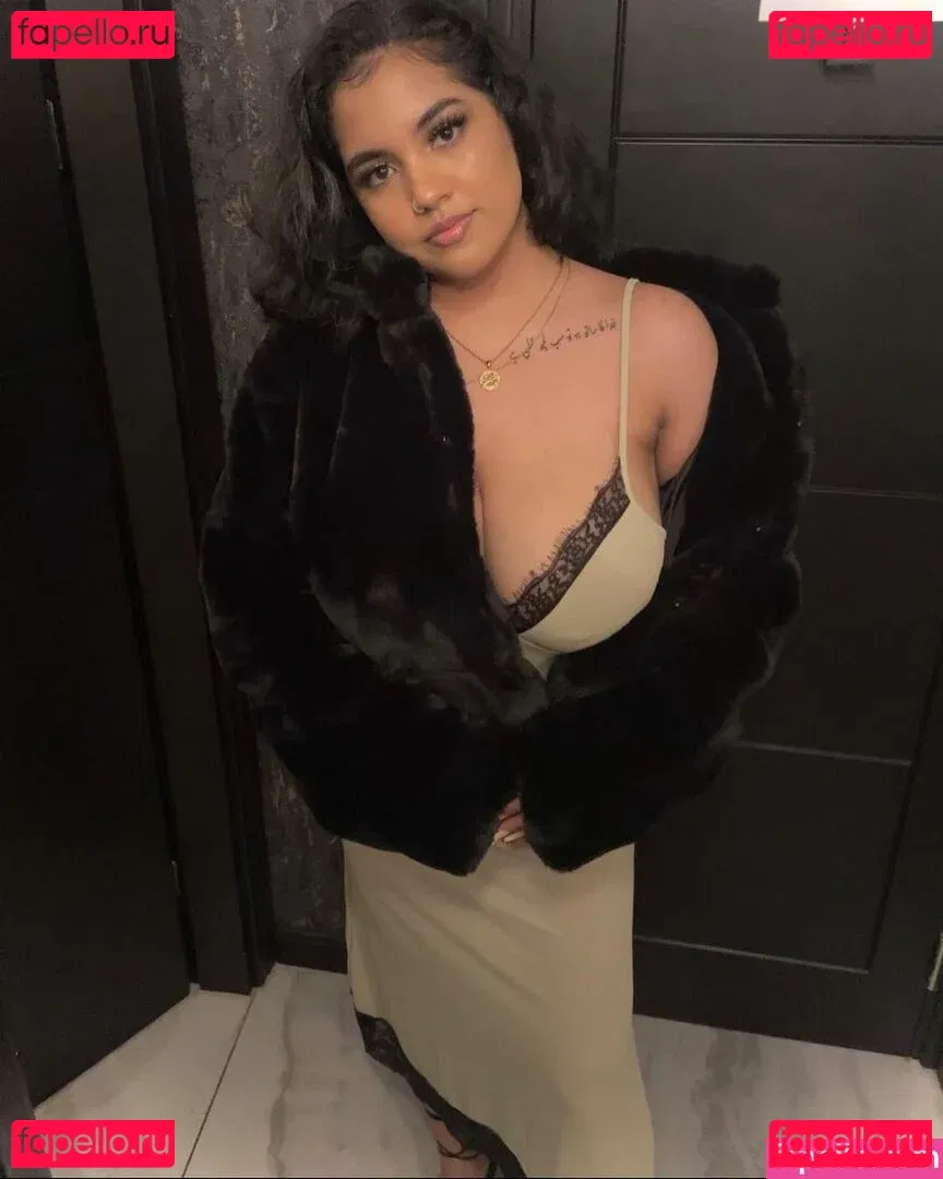 Boa Hancock Onlyfans Photo Gallery 