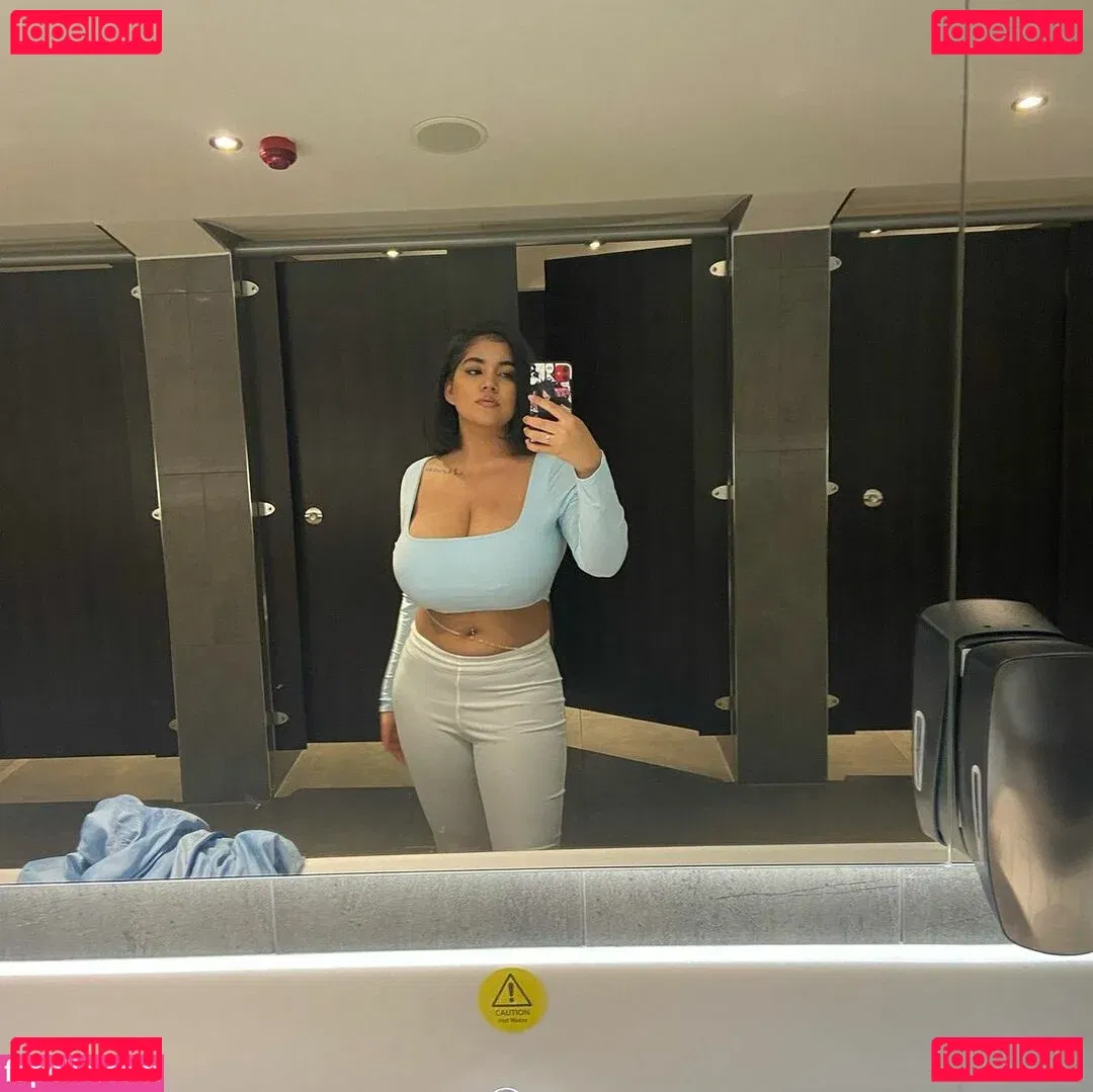 Boa Hancock Onlyfans Photo Gallery 