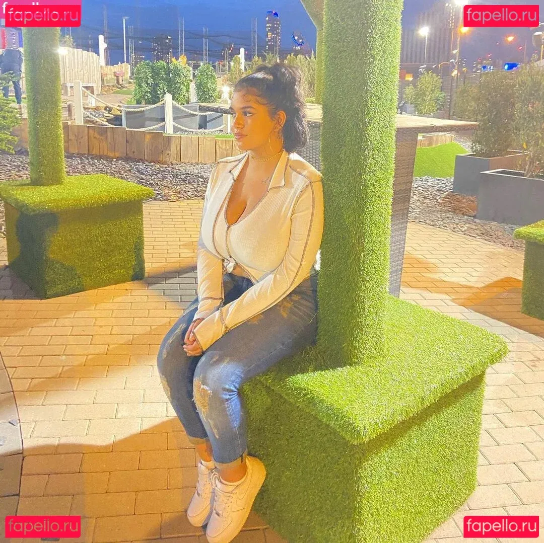 Boa Hancock Onlyfans Photo Gallery 