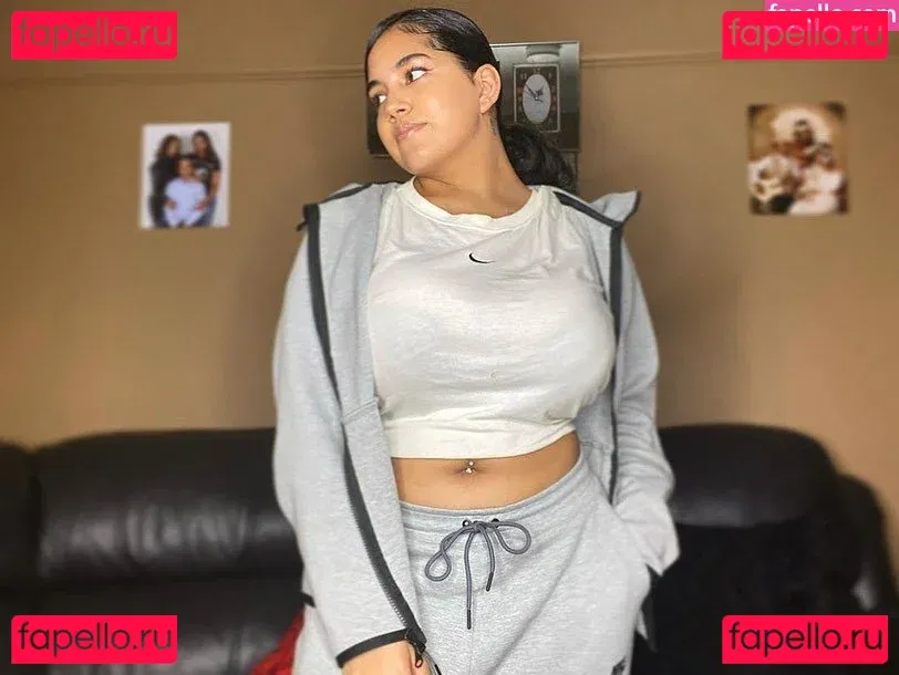 Boa Hancock Onlyfans Photo Gallery 