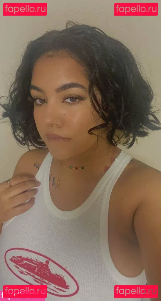 Boa Hancock Onlyfans Photo Gallery 