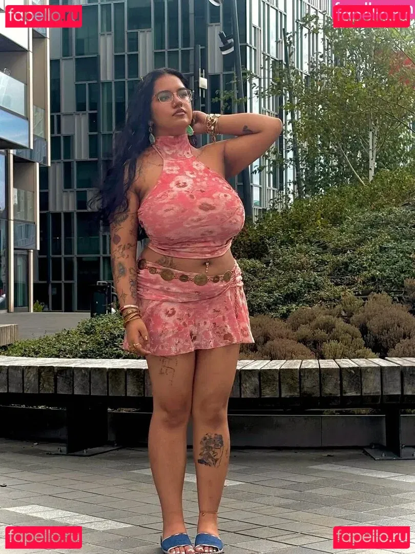 Boa Hancock Onlyfans Photo Gallery 