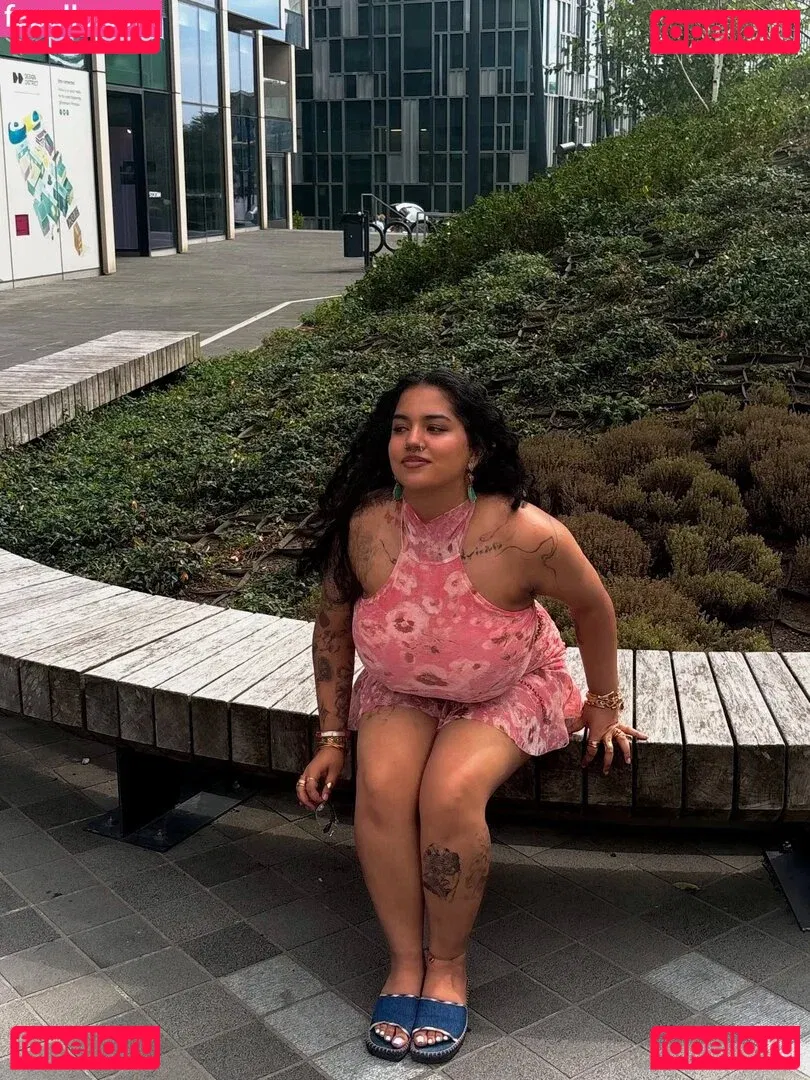 Boa Hancock Onlyfans Photo Gallery 