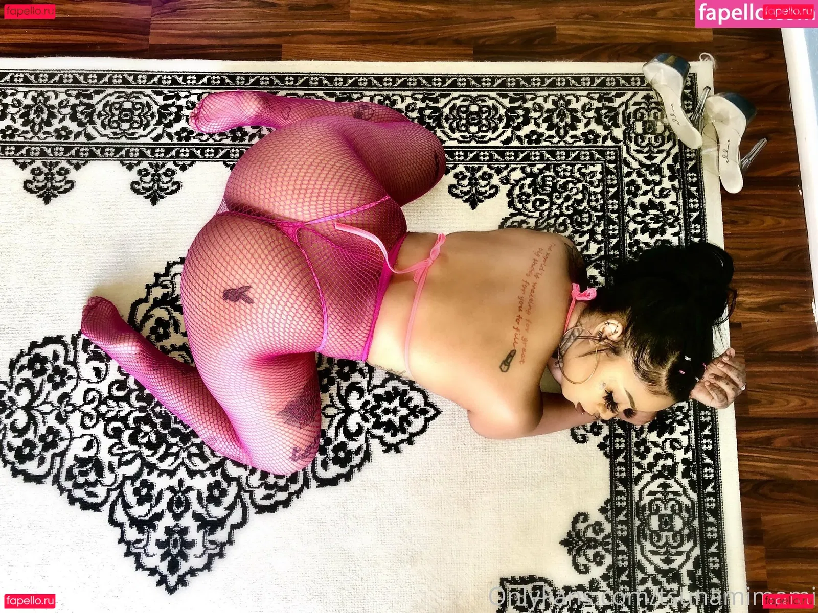 tsunamimami Onlyfans Photo Gallery 