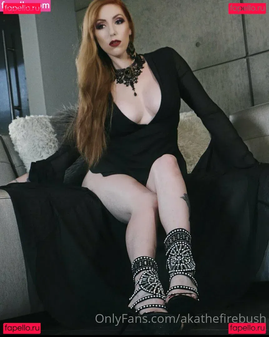 akathefirebush Onlyfans Photo Gallery 