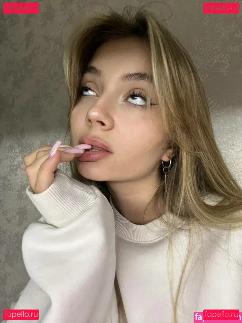 Alyona Bobrova Onlyfans Photo Gallery 