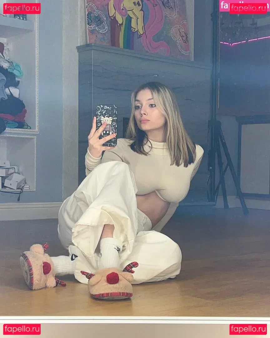 Alyona Bobrova Onlyfans Photo Gallery 