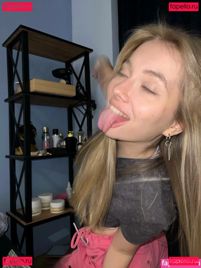 Alyona Bobrova Onlyfans Photo Gallery 