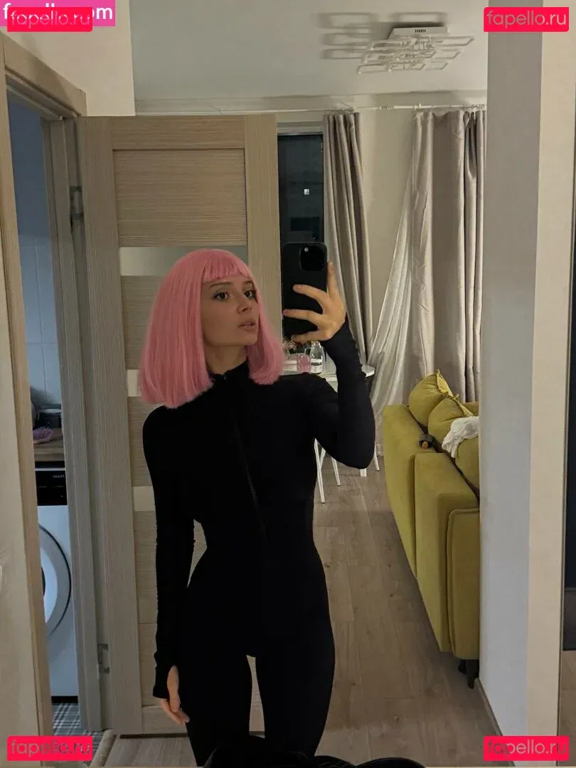 Alyona Bobrova Onlyfans Photo Gallery 