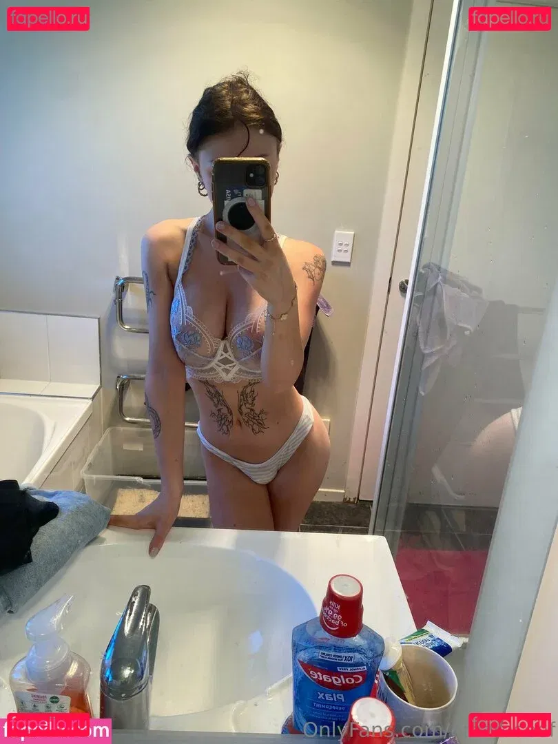 Emily Maye Russ Onlyfans Photo Gallery 