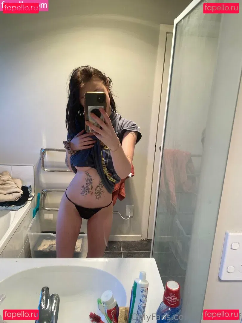 Emily Maye Russ Onlyfans Photo Gallery 