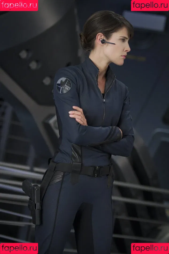 Cobie Smulders Onlyfans Photo Gallery 