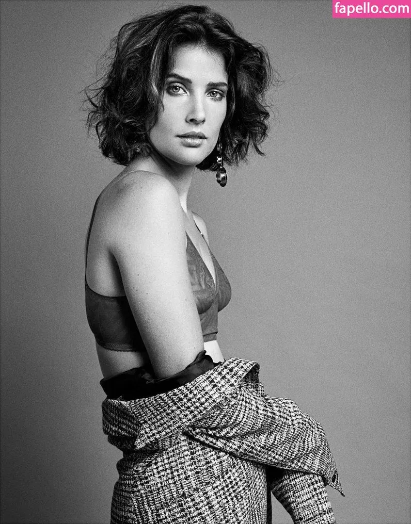 Cobie Smulders Onlyfans Photo Gallery 