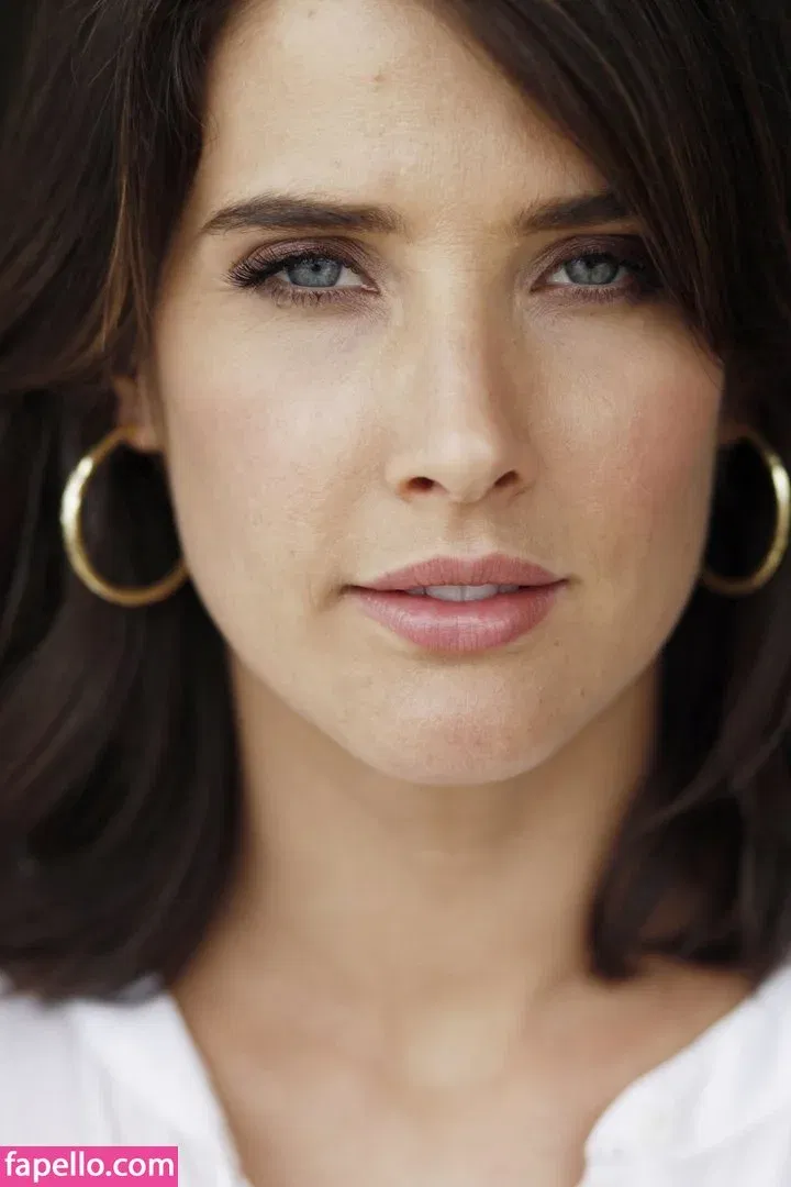 Cobie Smulders Onlyfans Photo Gallery 