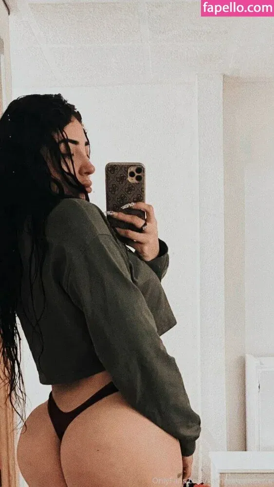 Bellakath Onlyfans Photo Gallery 