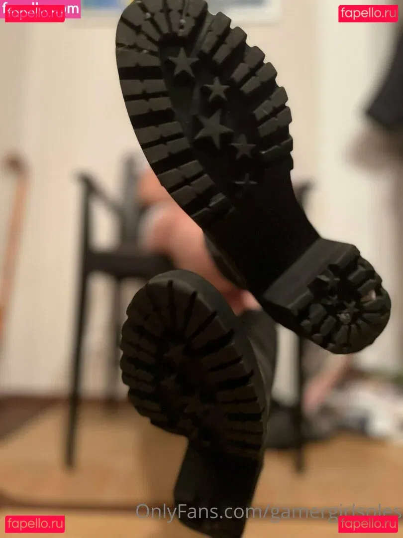 gamergirlsoles Onlyfans Photo Gallery 