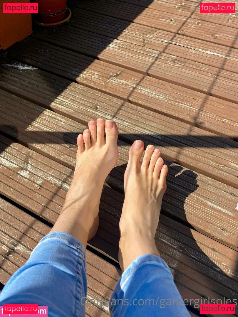 gamergirlsoles Onlyfans Photo Gallery 