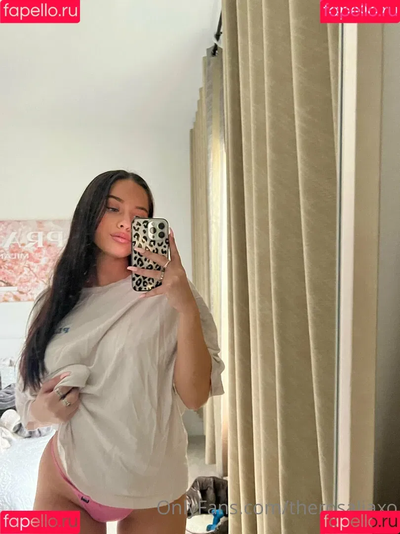 therosaliaxo Onlyfans Photo Gallery 