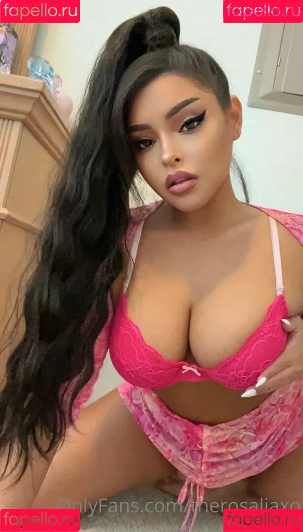 therosaliaxo Onlyfans Photo Gallery 