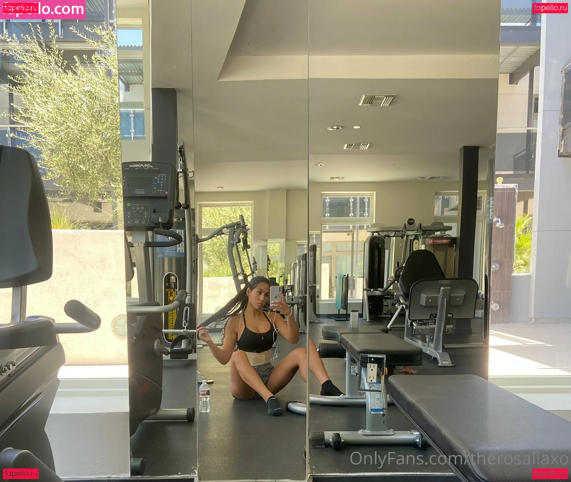 therosaliaxo Onlyfans Photo Gallery 