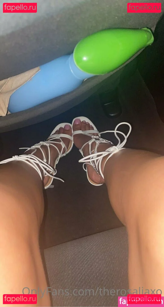 therosaliaxo Onlyfans Photo Gallery 