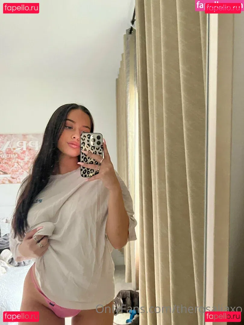 therosaliaxo Onlyfans Photo Gallery 