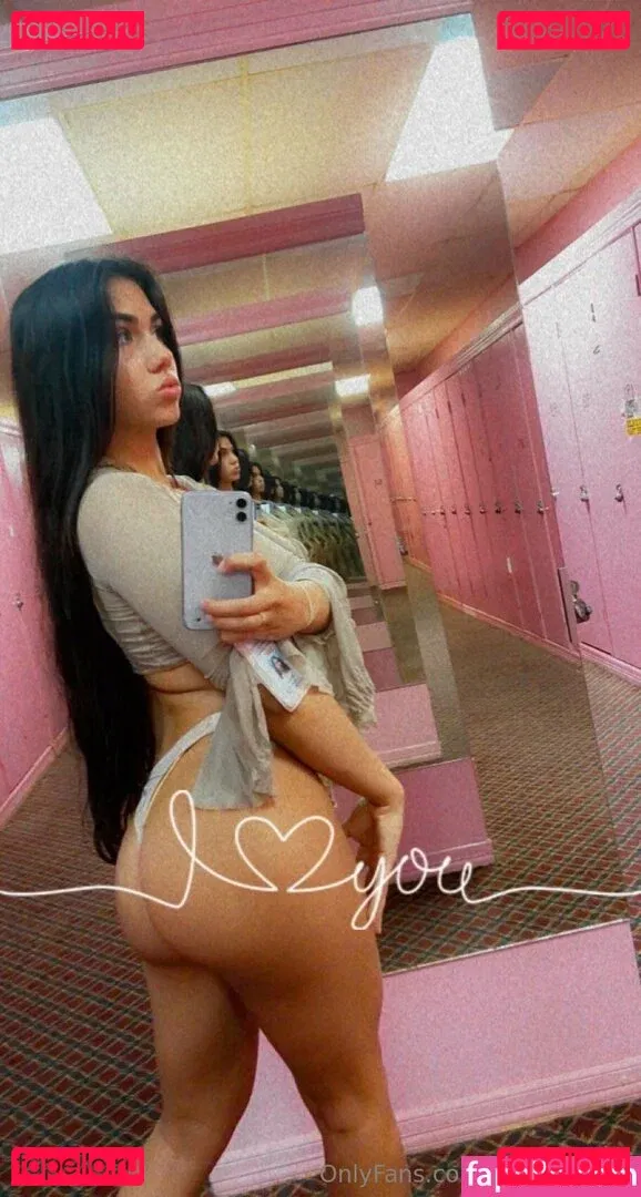 therosaliaxo Onlyfans Photo Gallery 