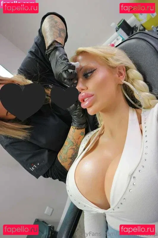 Allysa Amour Onlyfans Photo Gallery 