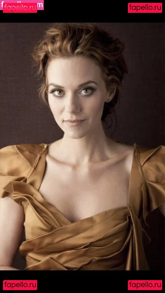 Hilarie Burton Onlyfans Photo Gallery 