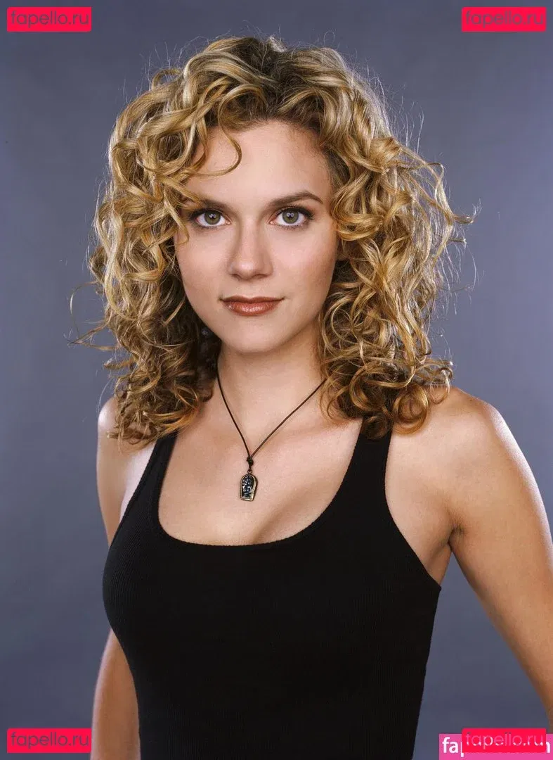 Hilarie Burton Onlyfans Photo Gallery 
