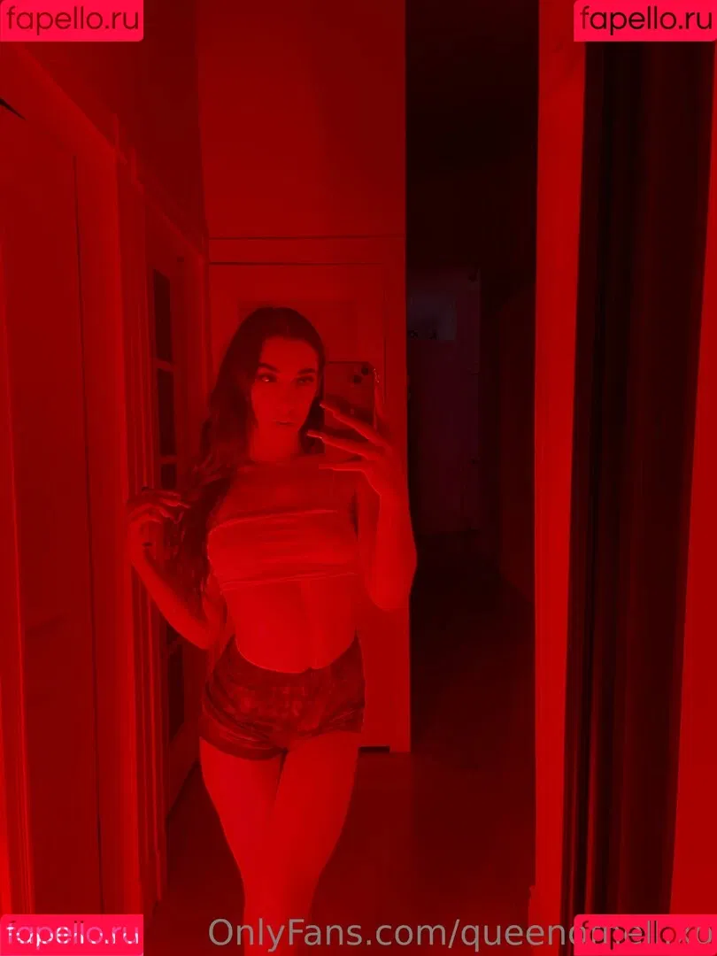 queenofhell.xo Onlyfans Photo Gallery 