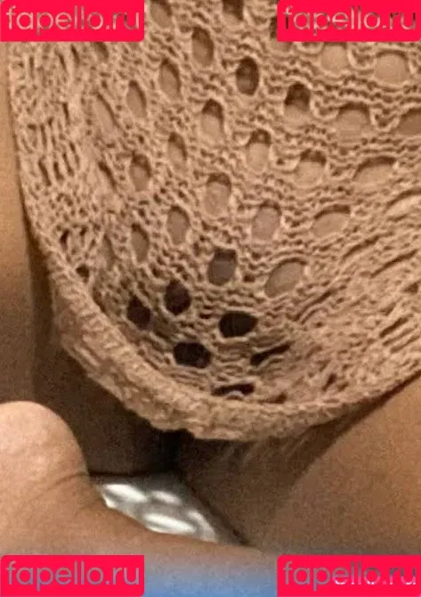 Renata Santos Onlyfans Photo Gallery 