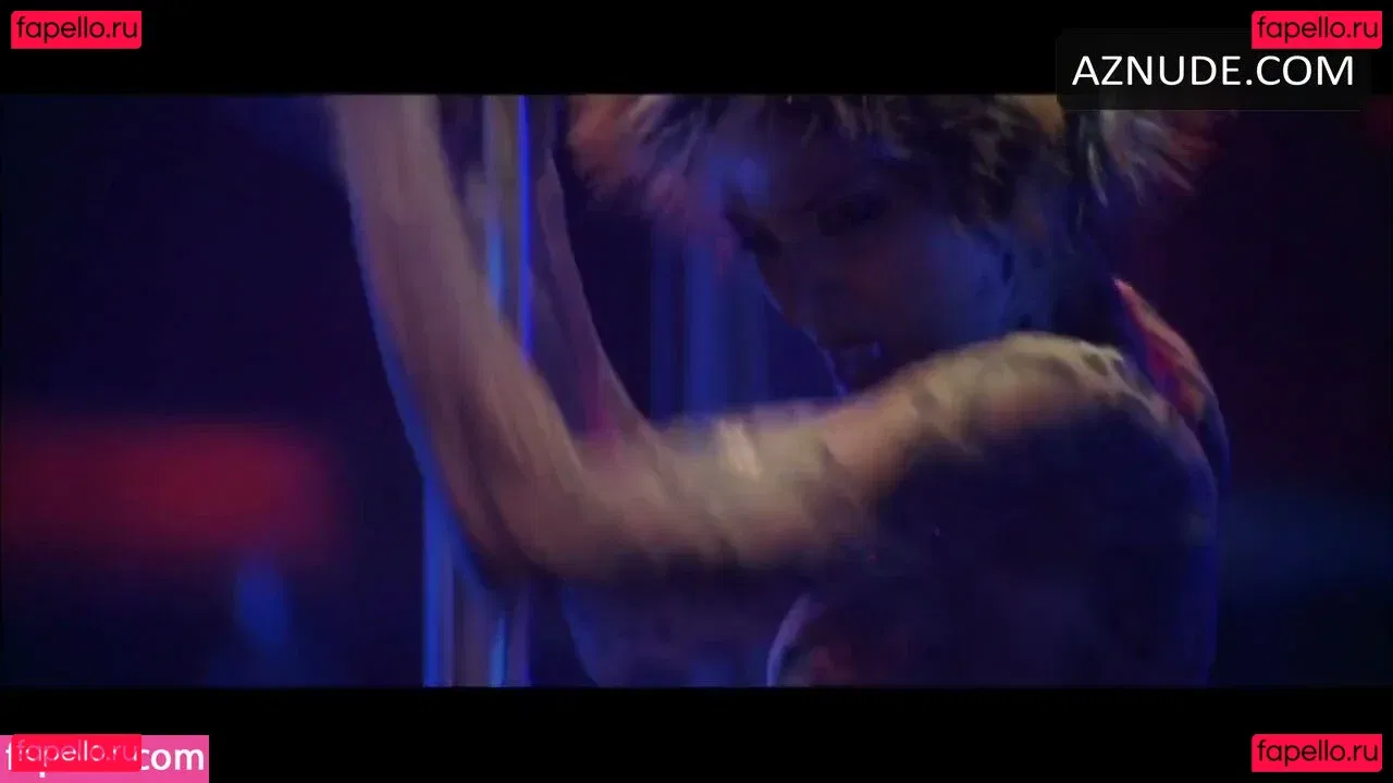 Roselyn Sanchez Onlyfans Photo Gallery 