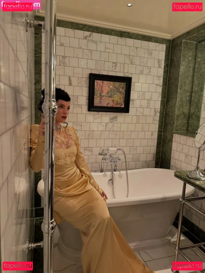 leyla_lunaaa Onlyfans Photo Gallery 