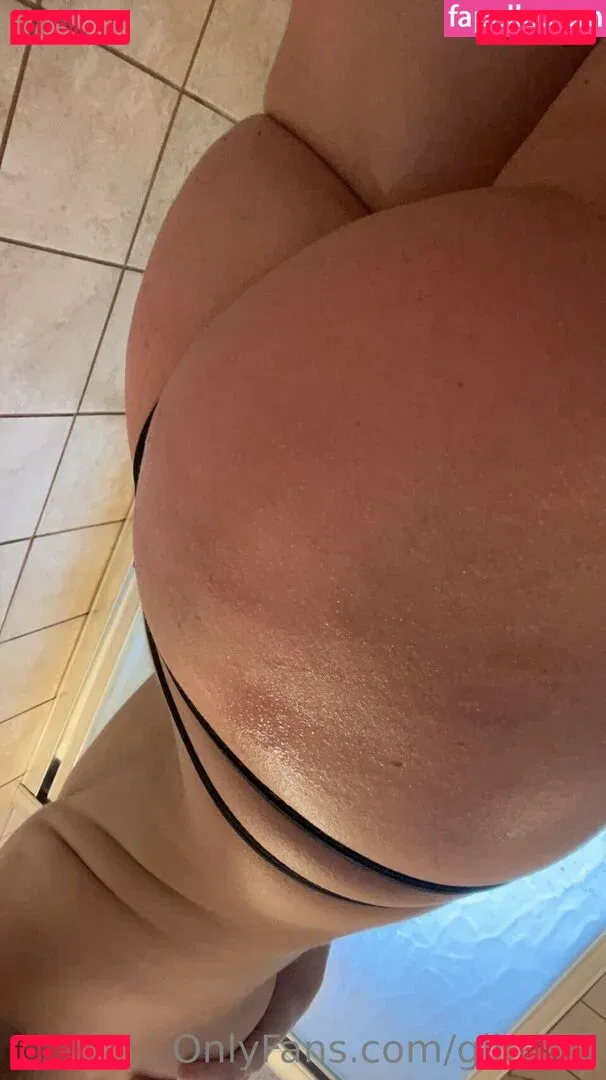 Glitt3r3 Onlyfans Photo Gallery 